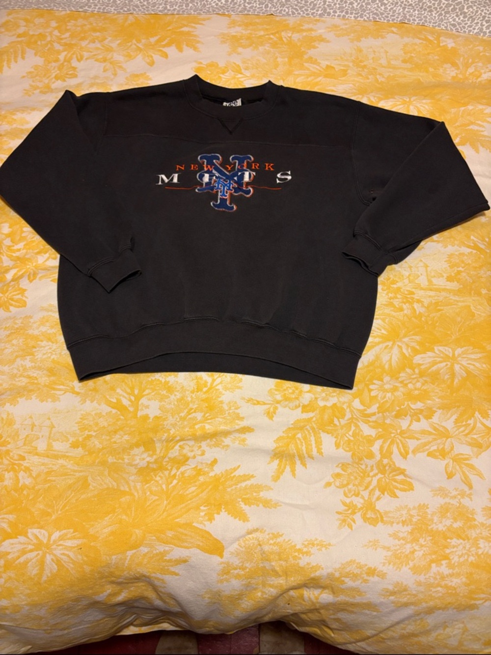 Vintage New York Mets sweatshirt by Lee Sport